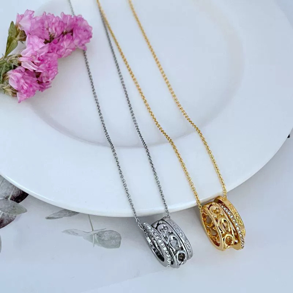 Coach Geometric Circle Rhinestone 3 Rings Removable Necklace